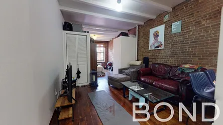 Rented by Bond New York