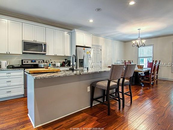 4th image of 4 Creek Cove Ln