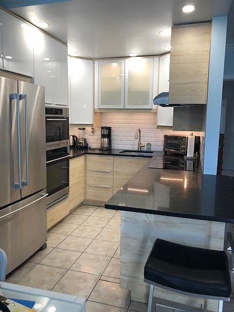 Updated Kitchen, equipped with all appliances, utensils