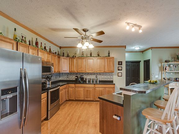3rd image of 13977 Royalwood Dr