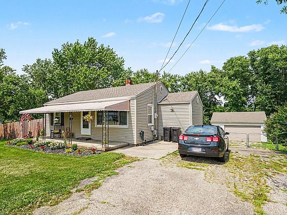 3rd image of 4464 Layhigh Rd