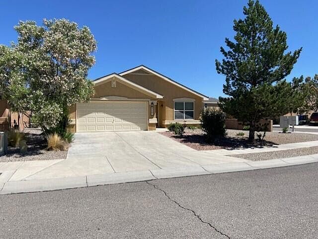 1st image of 8001 Sierra Altos Pl NW