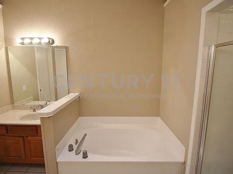 2018 Garden Crest Ln — Photo 10