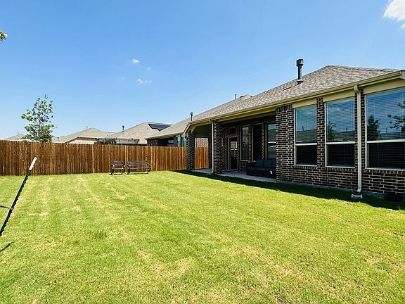 4th image of 3508 Prairie Pl