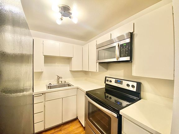 2nd image of 5913 Rainier Ave S #102