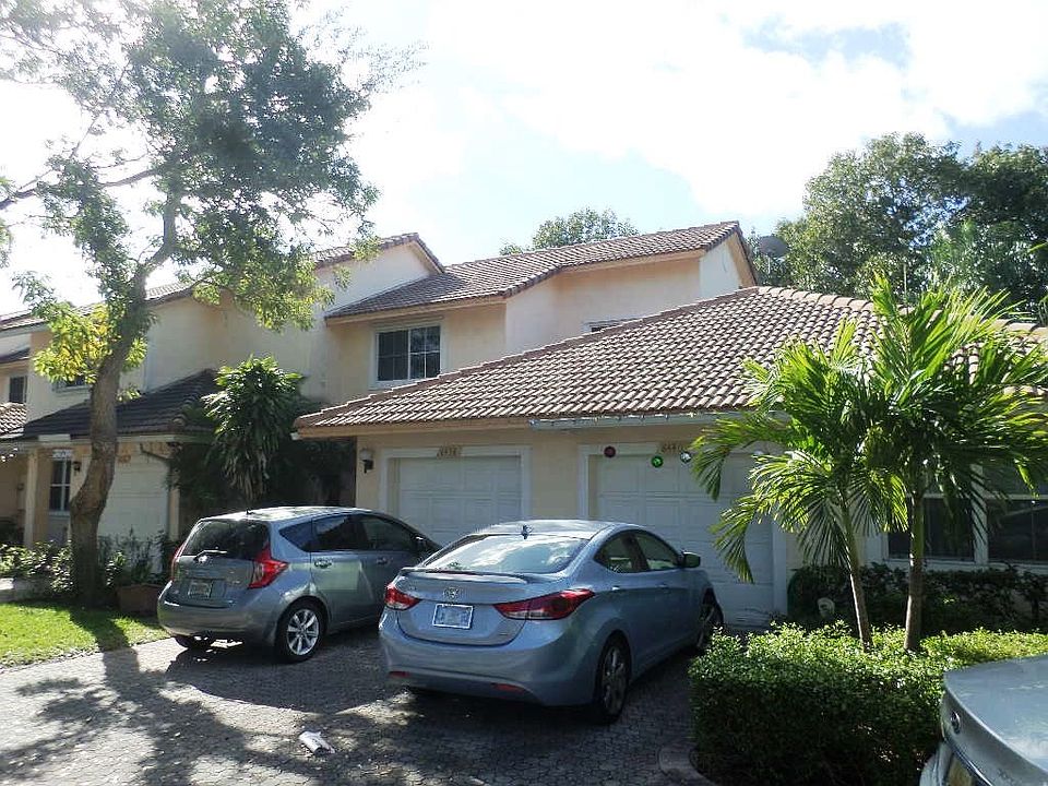 1st image of 8438 NW 40th Ct