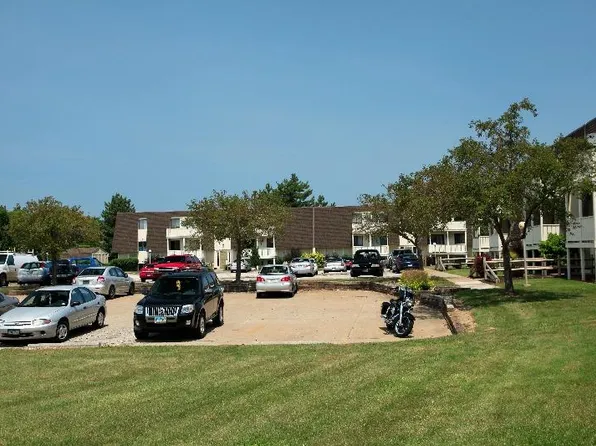 Oak Hills West Apartments