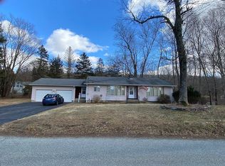 41 Lakeview Dr, Preston, CT 06365
