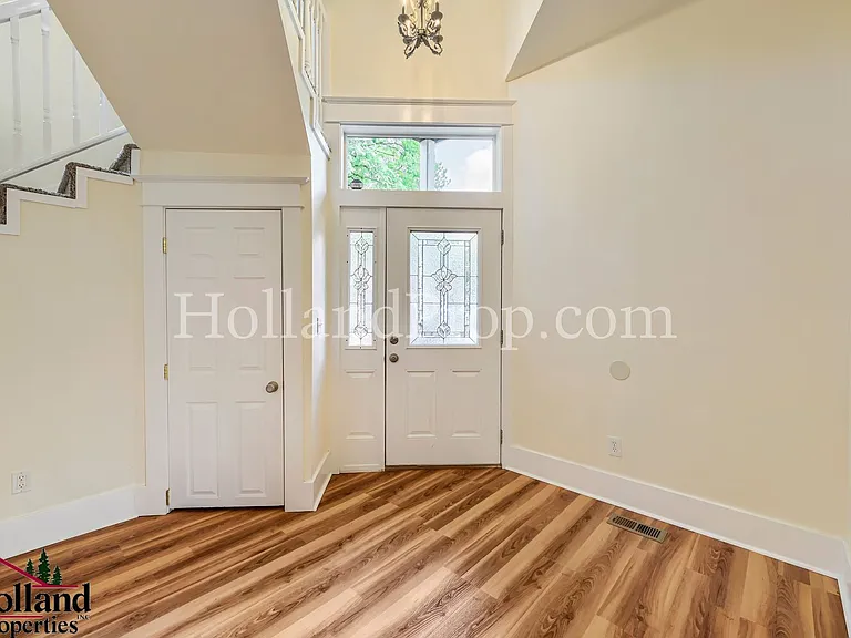 3228 SE Filbert St — Photo 9