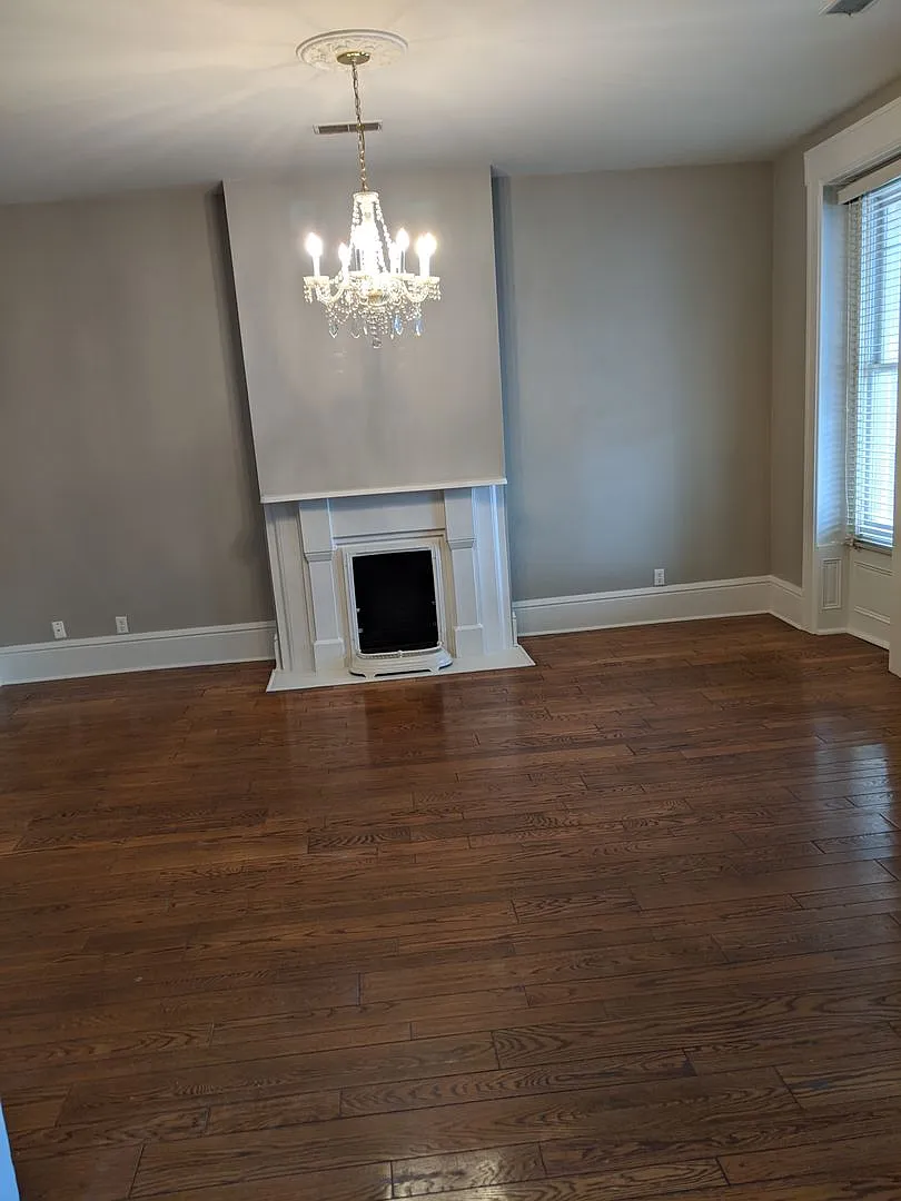 210 SE First Street — Photo 3