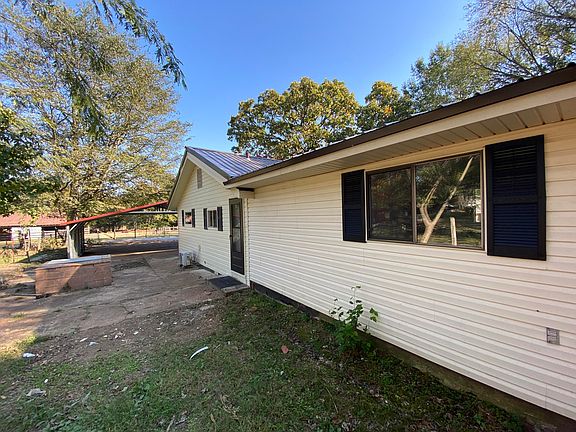 2nd image of 30 Cottonwood Ln