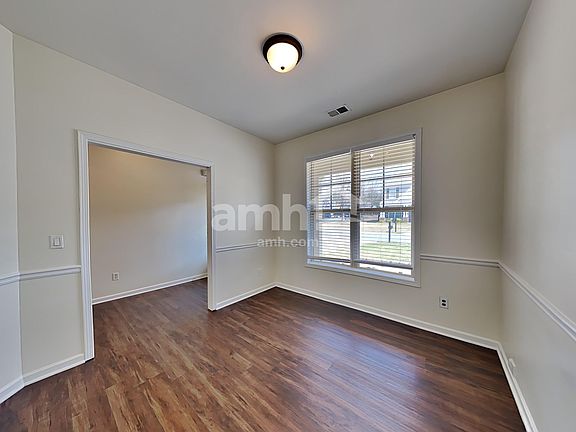 5th image of 429 Belmont Way