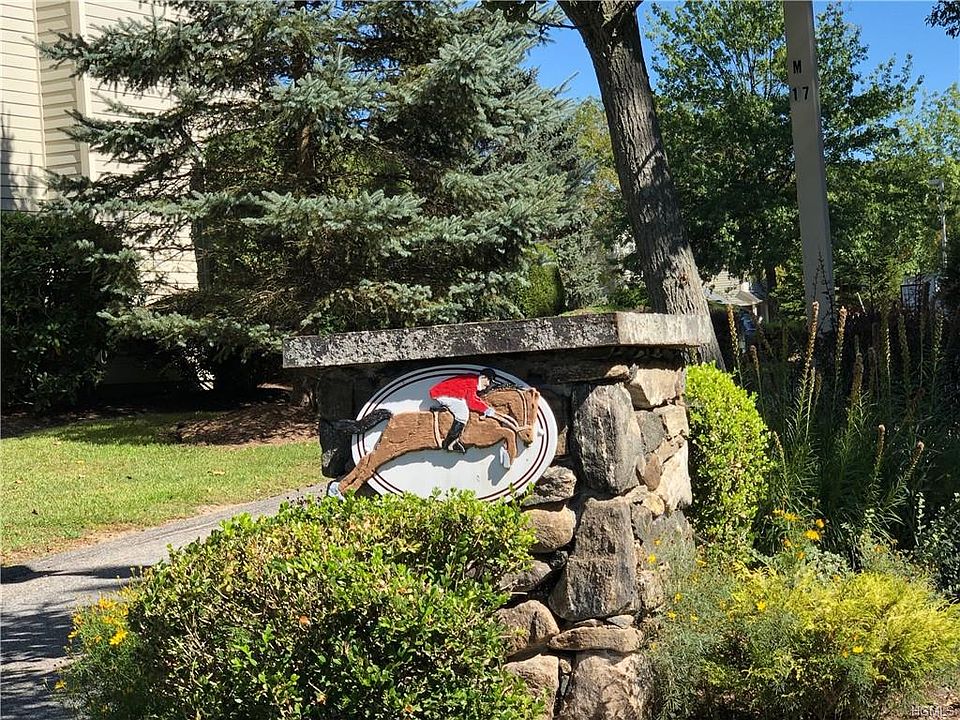1st image of 5702 Applewood Cir