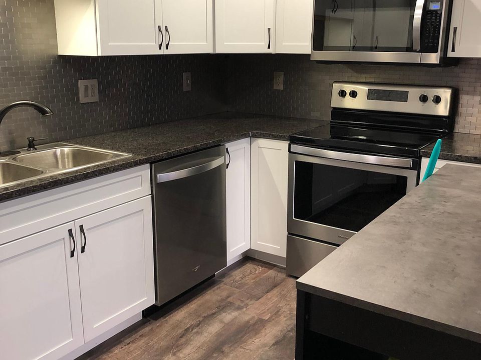 New Kitchen cabinets & appliances