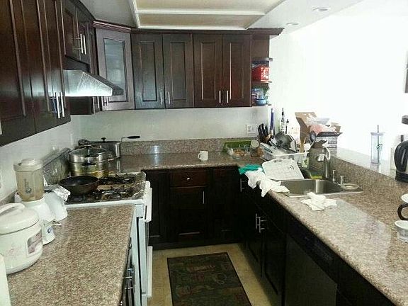 5th image of 3612 Redwood Ln