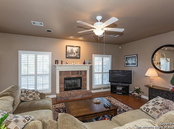 5th image of 6611 Grove Creek Dr