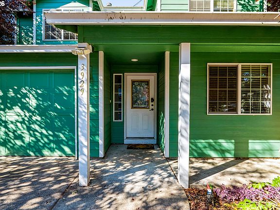 3rd image of 3929 SE 117th Pl