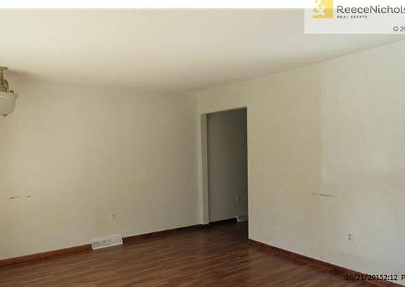 2nd image of 709 W 7th Ave