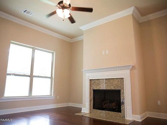 4th image of 214 Marston House Dr