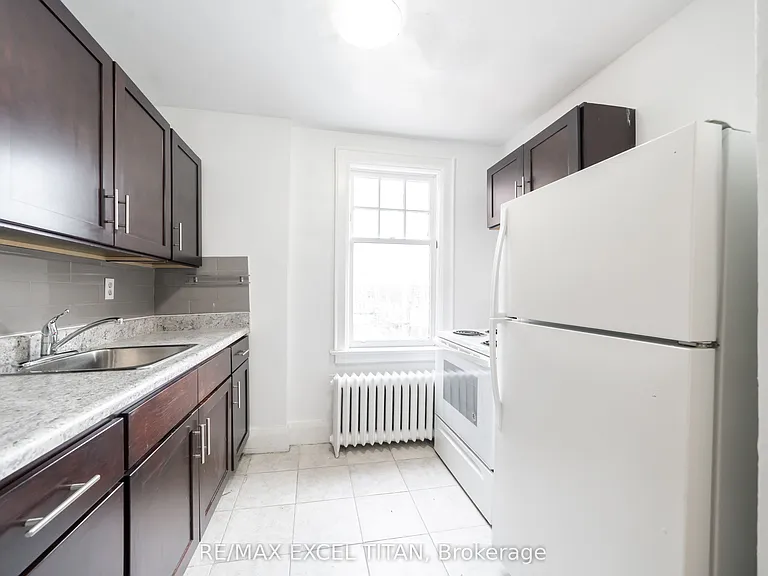 10 Kingston Rd #81 — Photo 7