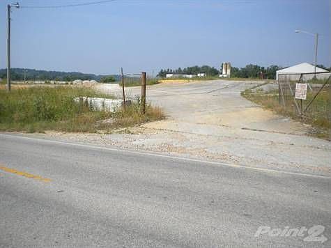 Drive into lot (1)