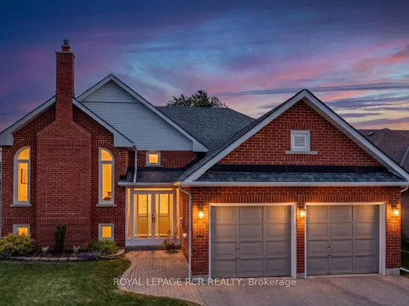 104 Carrick Ave, Georgina, ON L4P 3R7