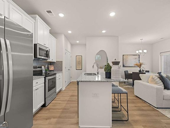 2nd image of 1047 Merritt Dr #88