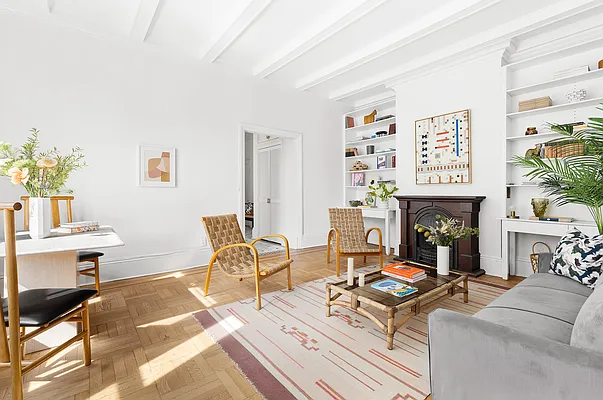 Sold by Compass | media 2