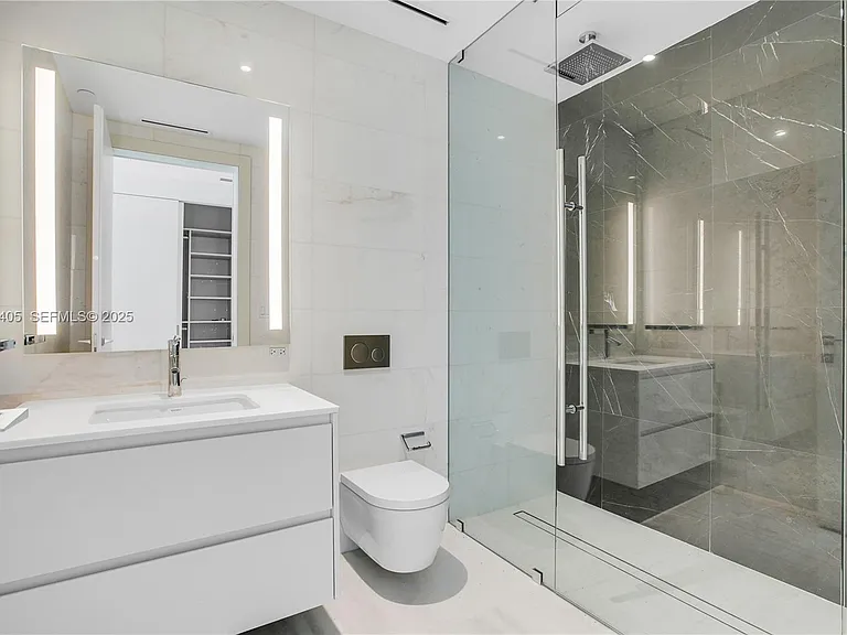 300 Biscayne Boulevard Way #2107 — Photo 18