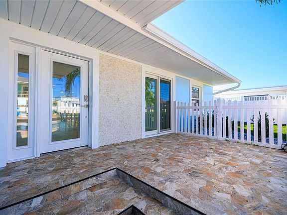 3rd image of 730 PRUITT DRIVE