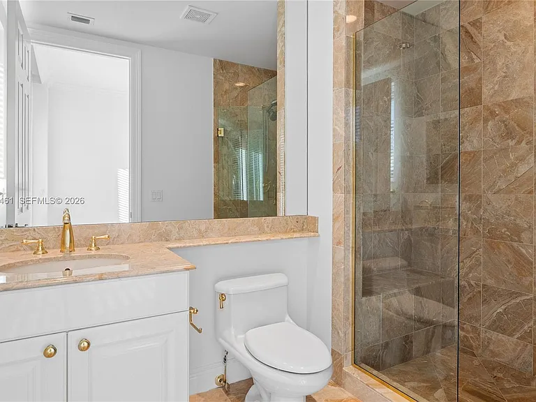 13621 Deering Bay Dr #304 — Photo 25