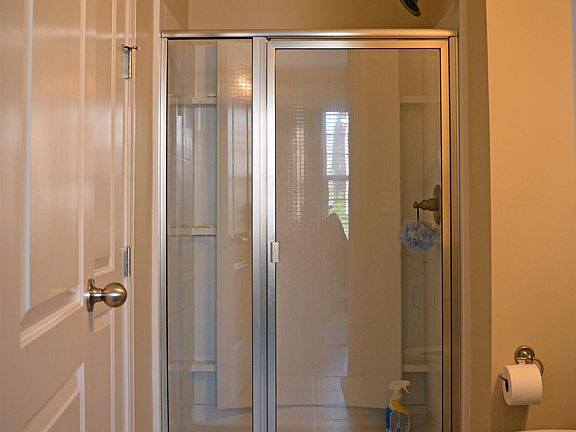 5th image of 1033 Laffite Way