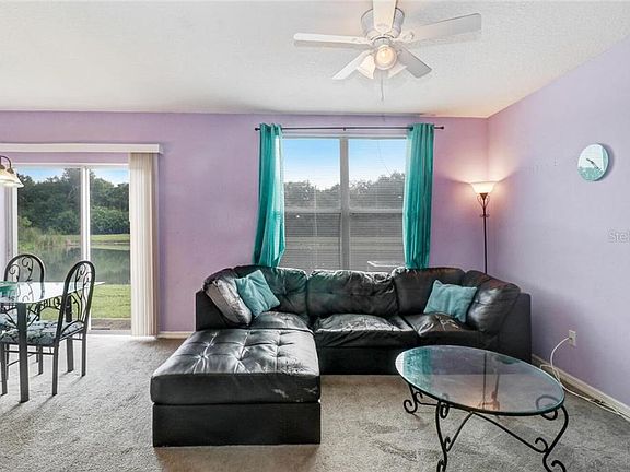 5th image of 9786 Carlsdale Dr