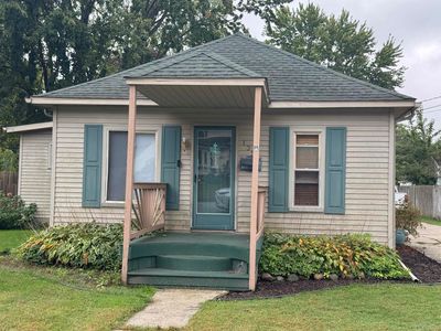 135 W Walnut St, Saint Charles, MI, 48655