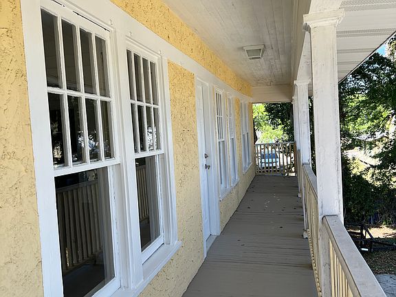 5th image of 316 SE Alvarez Ave #316