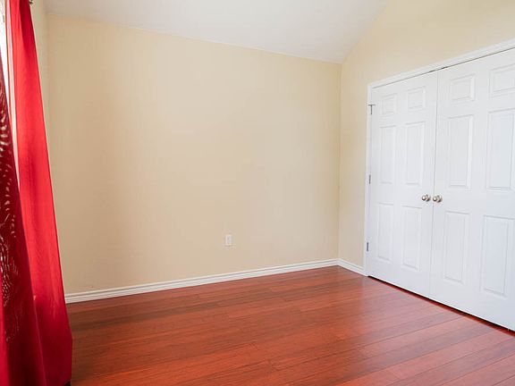 4th image of 1244 Squire Dr
