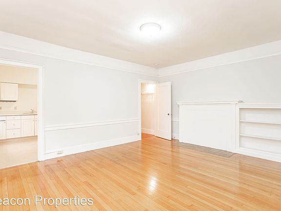 4th image of 718 Walker Ave #724