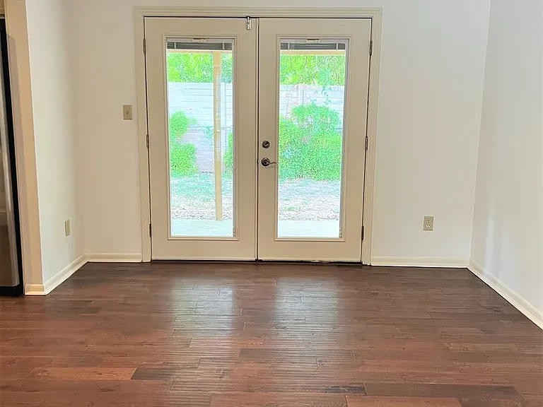 5011 Finley Dr — Photo 12