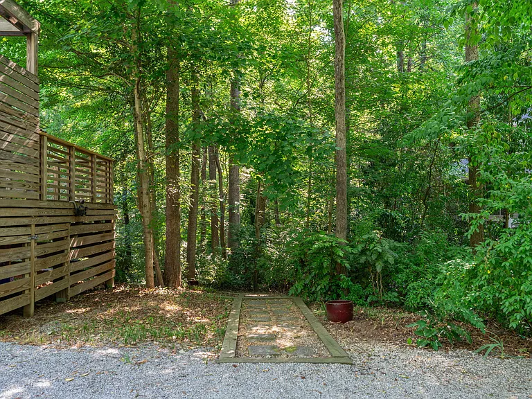 104 Rose Ln #A — Photo 14
