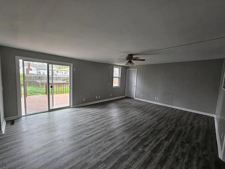 6322 E Eastwood Ave — Photo 9