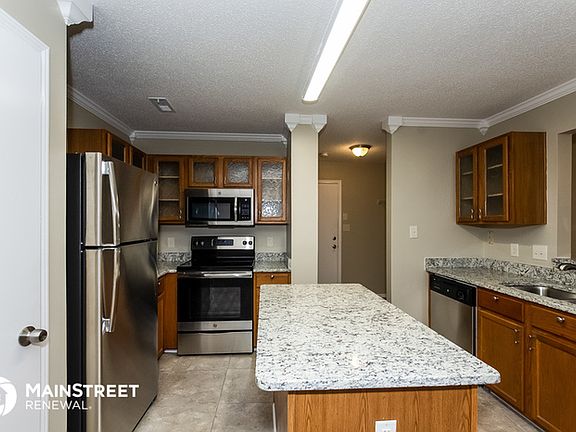 5th image of 118 Daventry Pl