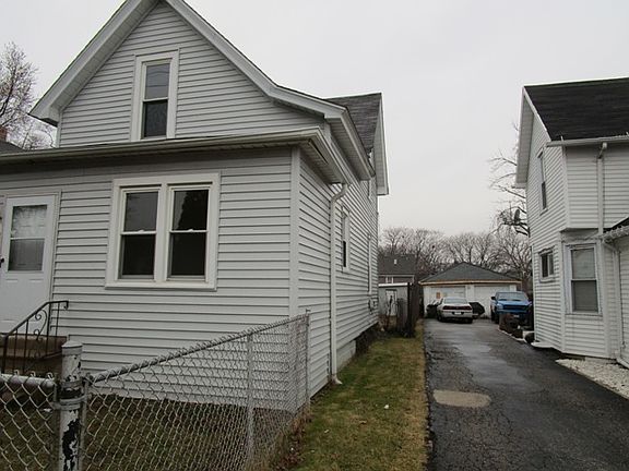 3rd image of 636 N Butrick St