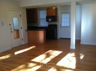 5853 N Artesian Ave #2S, Chicago, IL 60659