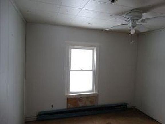 4th image of 143 Sargent Hill Dr