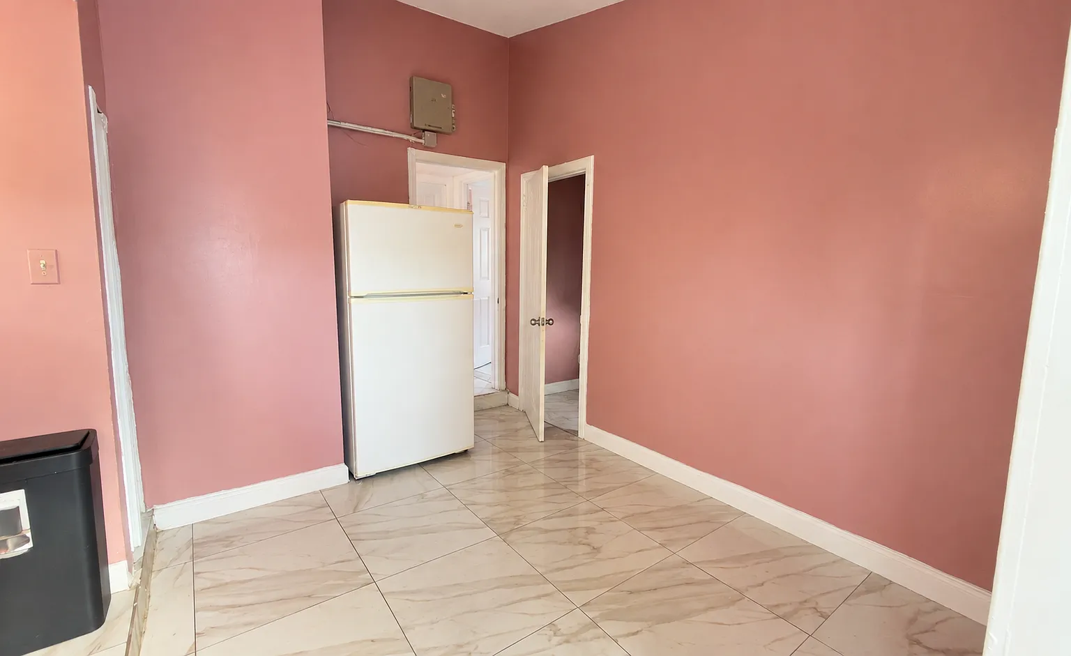 2 bed, $400 — Photo 2