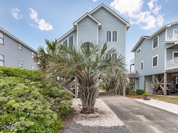 2nd image of 2521 W Dolphin Drive