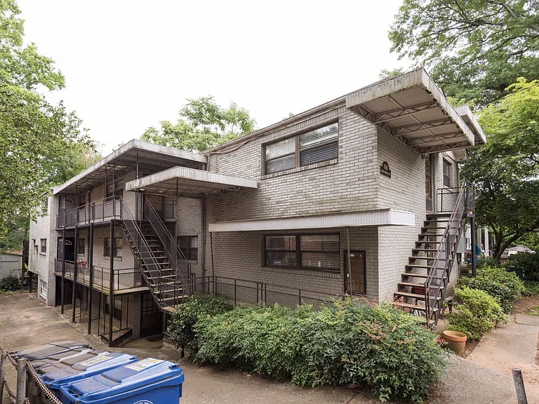 886 Saint Charles Ave NE #2 — Photo 16
