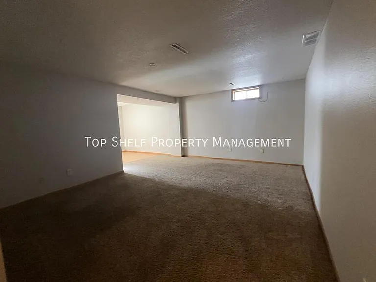 6402 Lincoln Ave — Photo 8