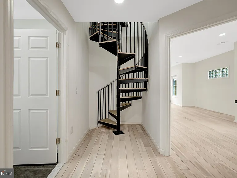 1108 Bellview Rd — Photo 14
