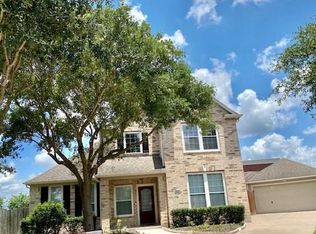 9714 Wakefield Village Dr, Houston, TX 77095